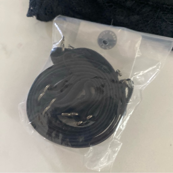 Lucky Brand Full Figure Convertible Strapless Bra Removeable Straps Wire sze 40C - Picture 12 of 16